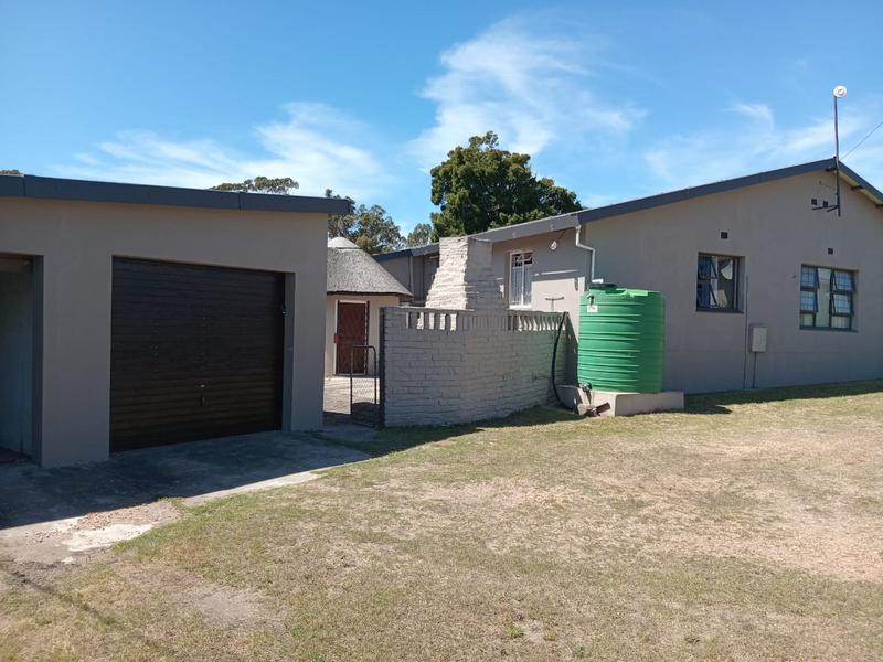 3 Bedroom Property for Sale in Albertinia Western Cape